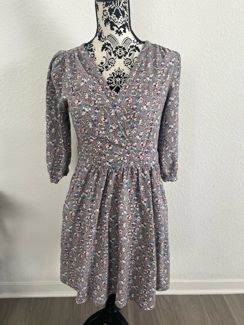 Willow & Clay Grey Floral Wrap Dress Long Sleeve Fit & Flare Midi Size large